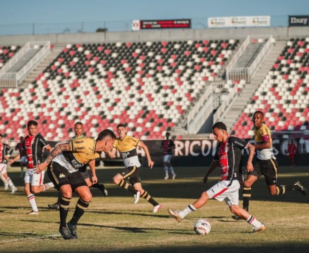 Sub-20 empata com o Joinville e segue na liderança