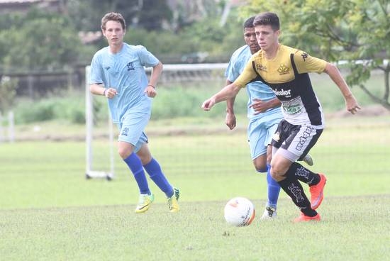 Sub-20 goleia Atlético Tubarão