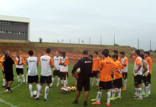 Sub-17 e 15 do Tigre enfrentam o Barra no CT