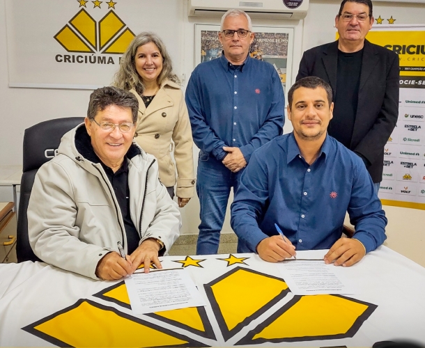 Sublime Persianas entra no Clube Carvoeiro