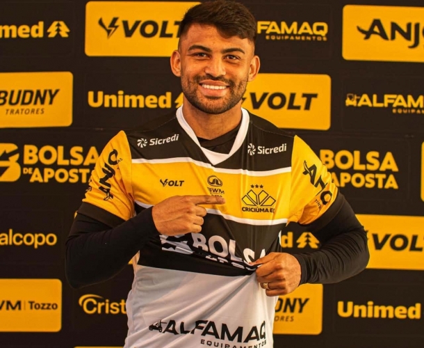 Tigre apresenta oficialmente o meio campista Ronald