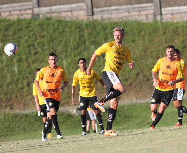Tigre encara o Figueirense em Florianópolis