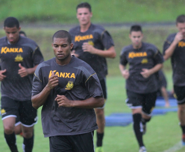 Tigre faz readaptação da parte física