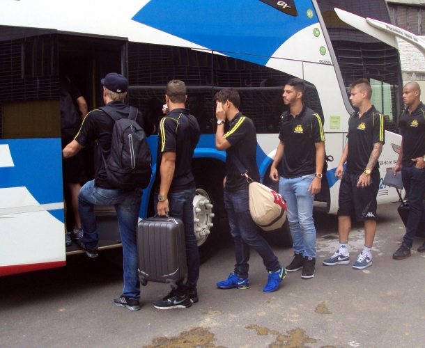 Tigre inicia longa viagem