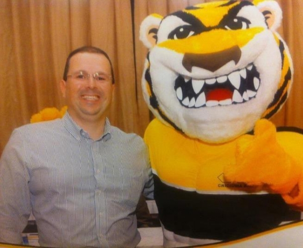 Tigre parabeniza diretor jurídico