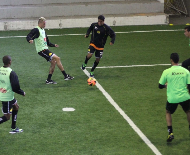 Tigre preparado para o amistoso