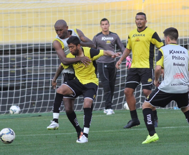 Tigre recebe o Flamengo