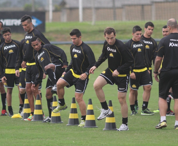 Tigre se reapresenta com treino físico