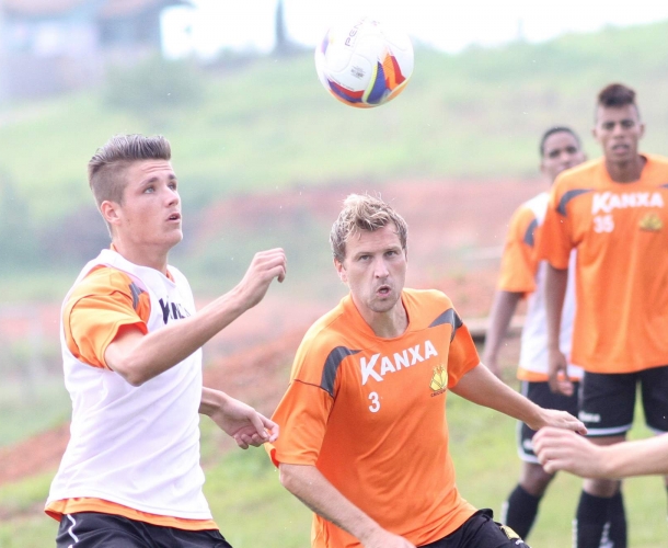 Criciúma treina antes de viagem a Florianópolis
