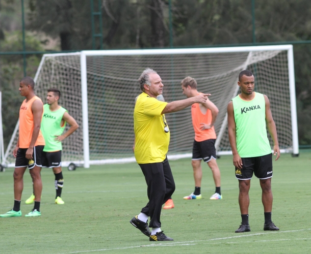 Tigre treina em Belo Horizonte