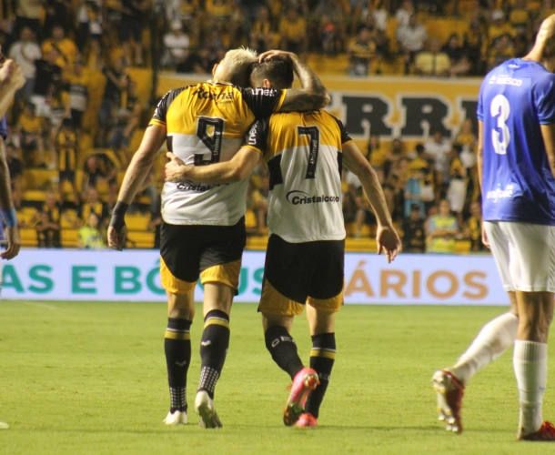 Tigre vence o Barra e segue na liderança 
