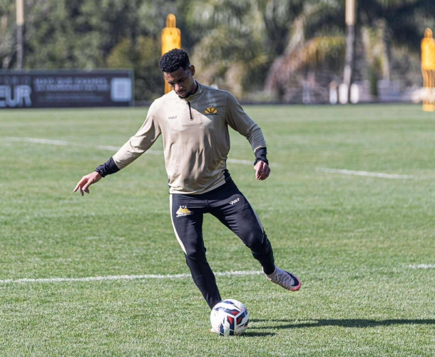 Treinamento no CT e viagem para Goiânia