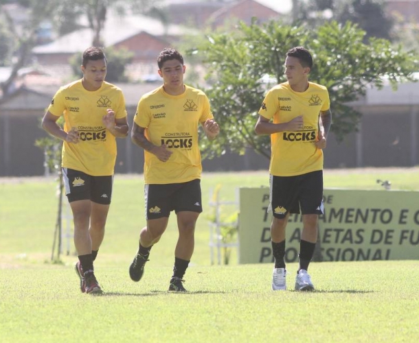 Treino físico em ritmo intenso