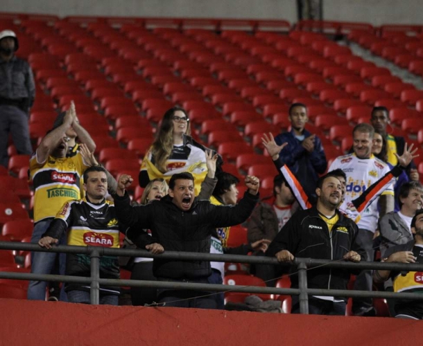 Vitória com o apoio do torcedor