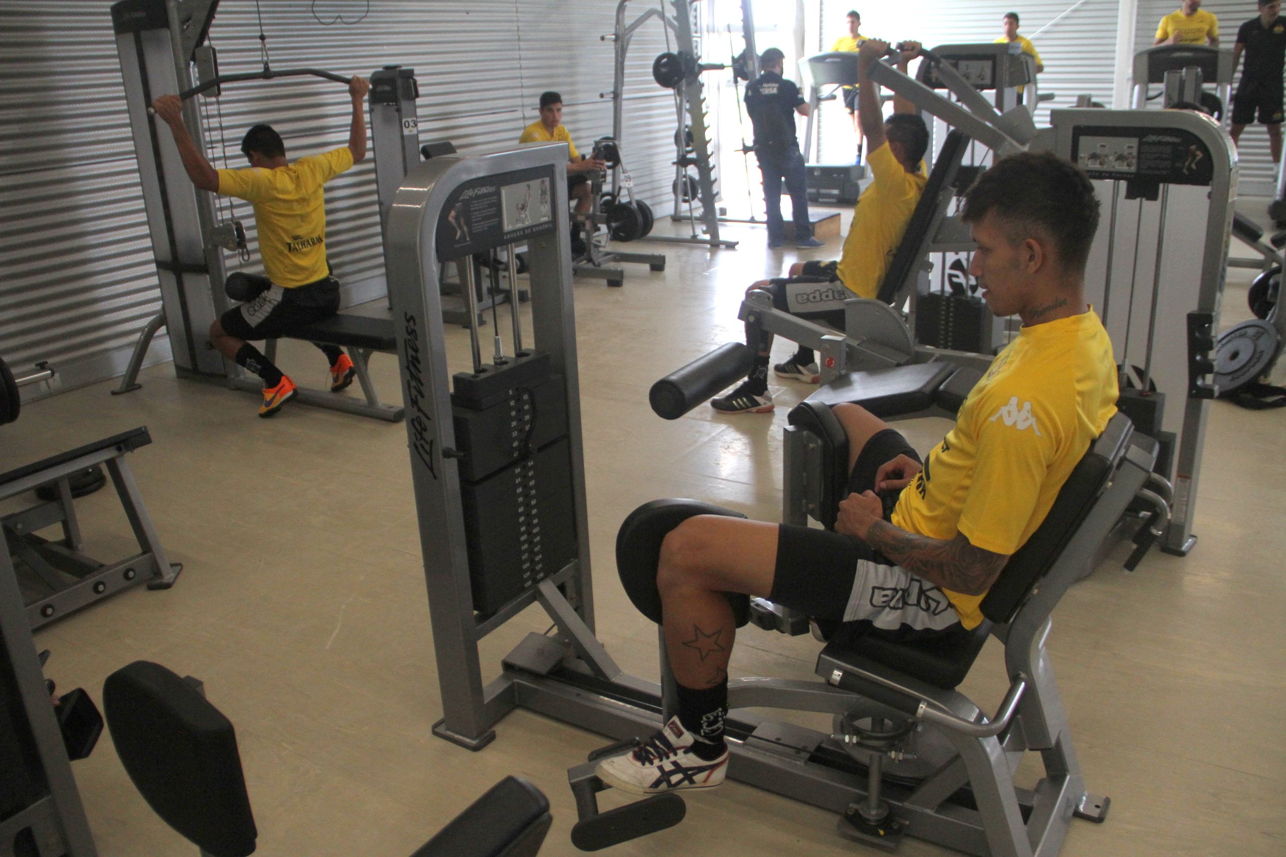 Primeiro treino de 2016 no CT