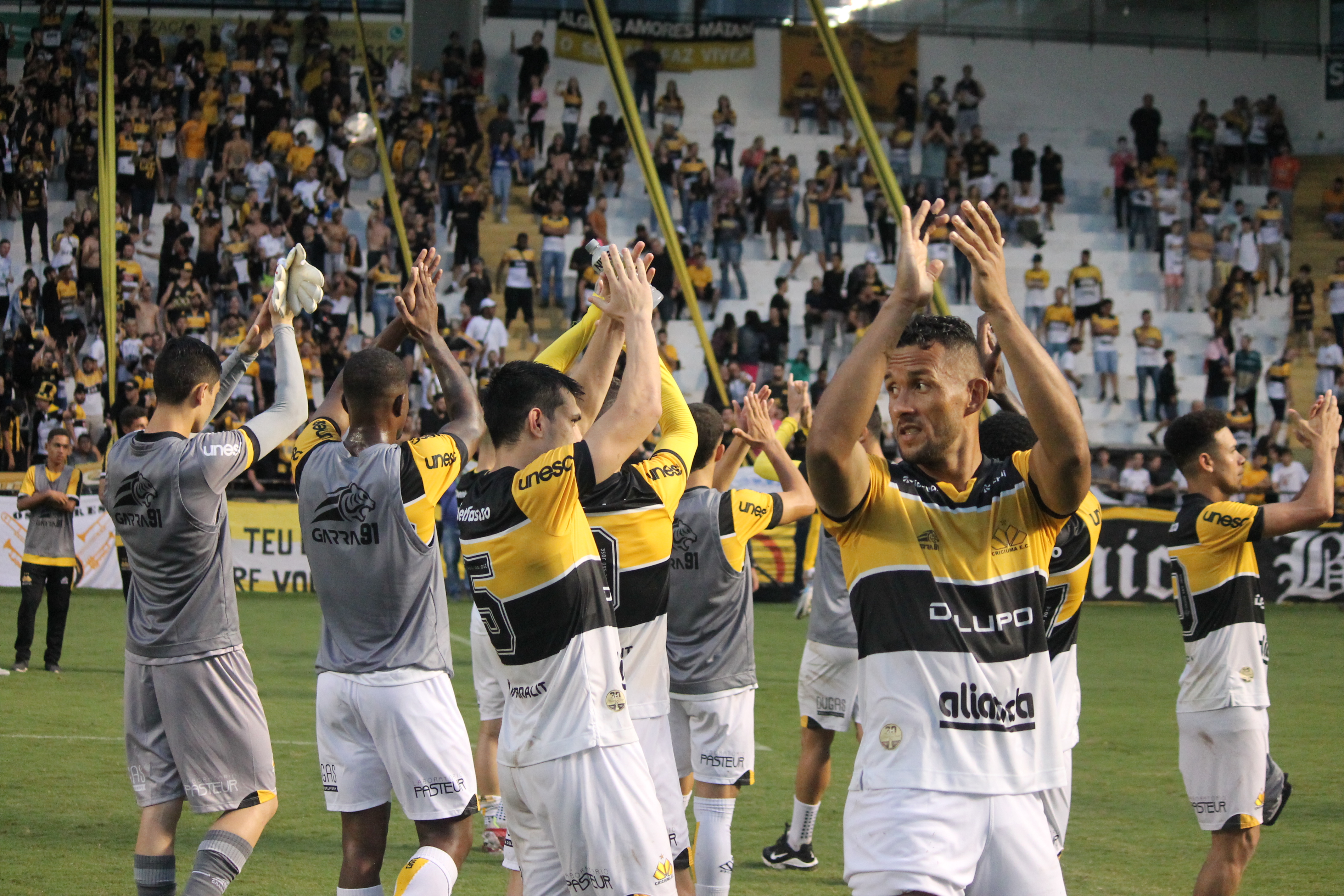 Fotos Criciúma x Aimoré 09/04